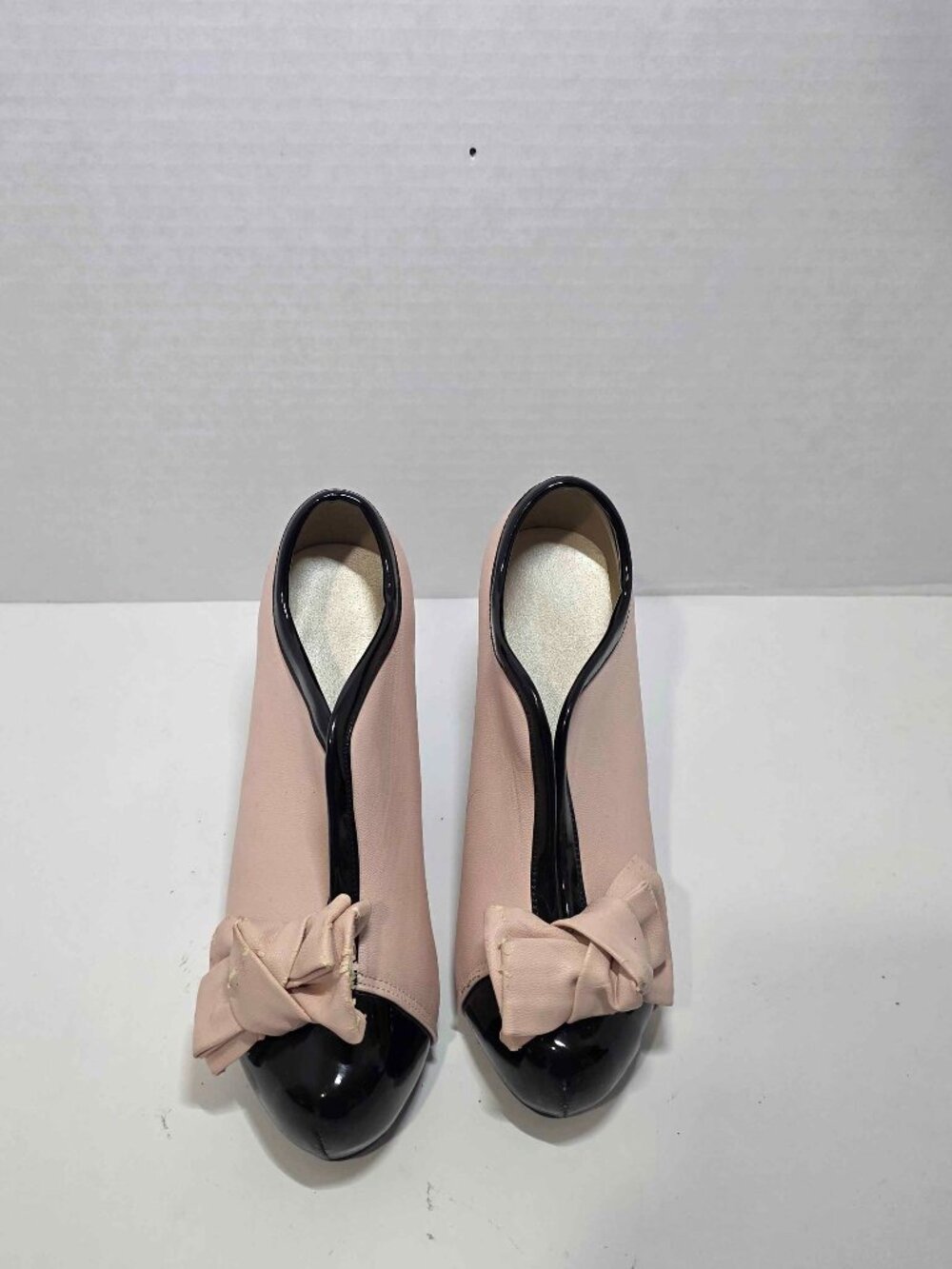 Blush Pink Peep-Toe Pumps with Black Patent Trim & Bow Size 36  shopm